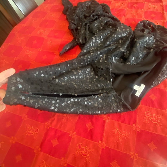 New York & company black sequins dress - Picture 3 of 6
